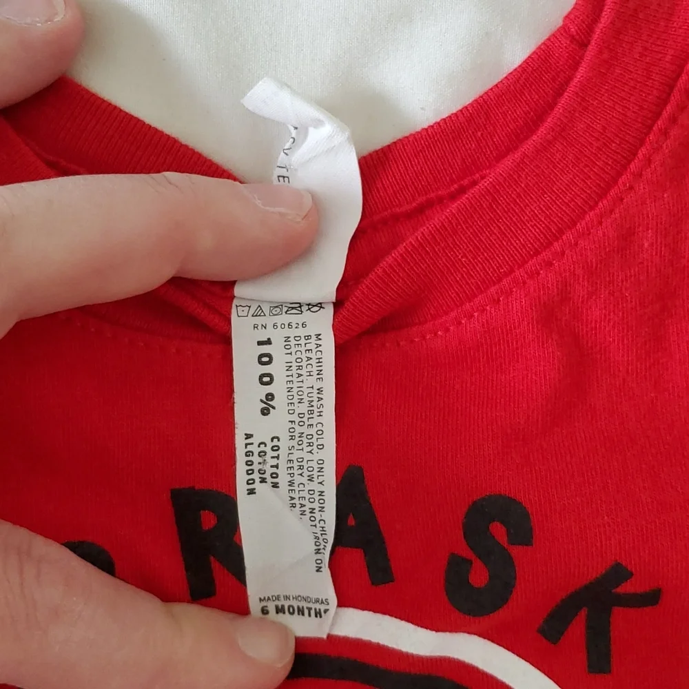 Nebraska Husker football Tee shirt - Picture 3 of 3